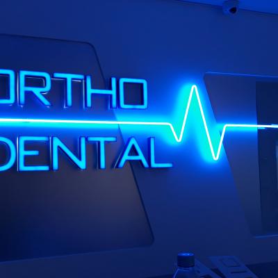 Enseigne et croix de pharmacie - Ortho Dental