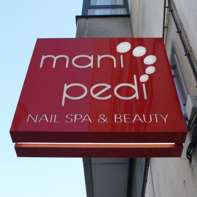 Mani Pedi