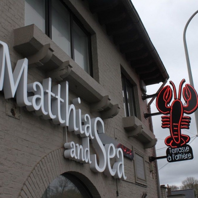 Matthias & sea