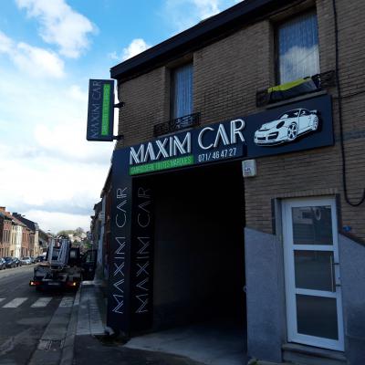 Lettres en relief - Maxim Car