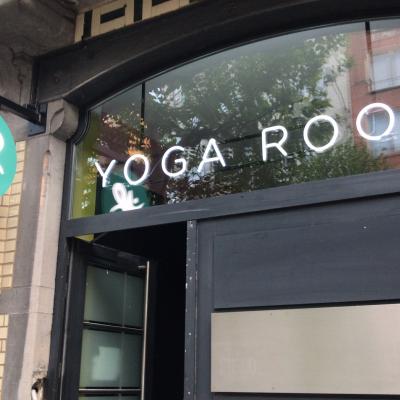 Enseignes drapeaux et kakemonos YogaRoo
